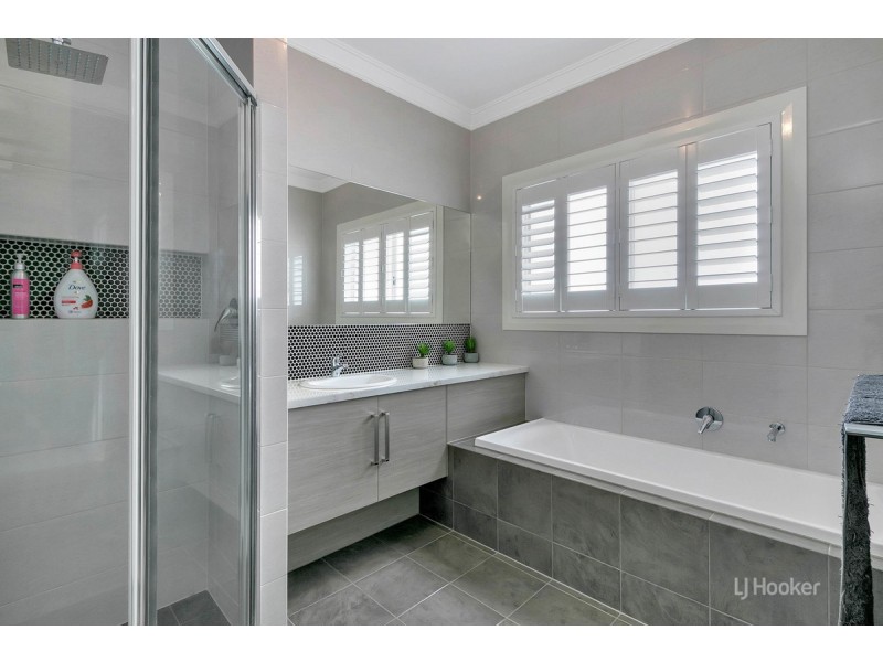 42 Hutchinson Road, Gawler East SA 5118