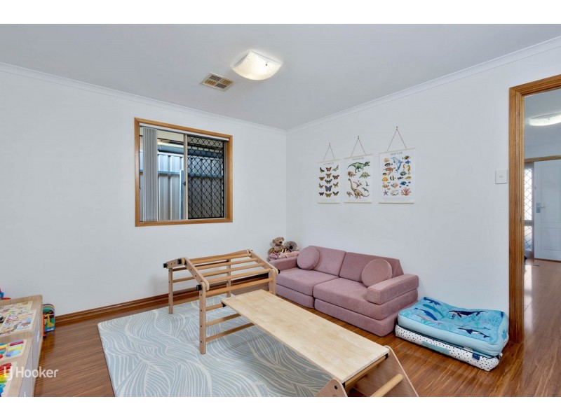 8 Creedon Close, Evanston Park SA 5116