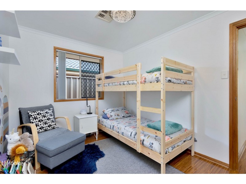 8 Creedon Close, Evanston Park SA 5116