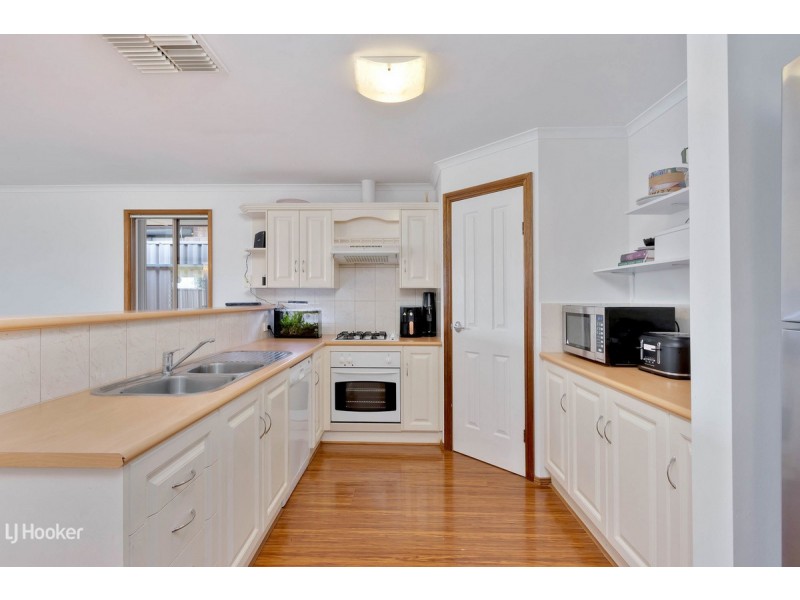 8 Creedon Close, Evanston Park SA 5116