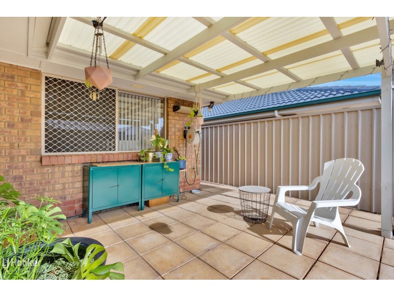 8 Creedon Close, Evanston Park SA 5116