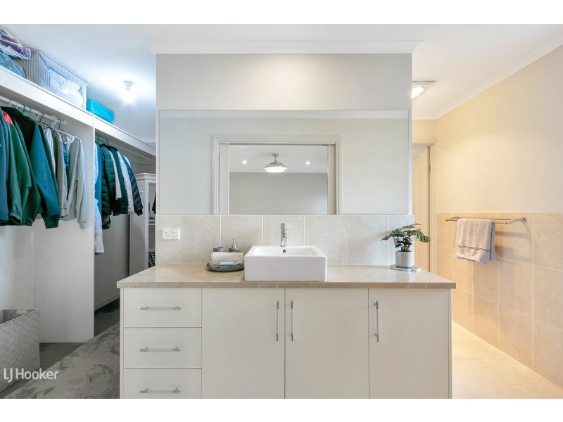 1 Scarfo Drive, Salisbury Downs SA 5108