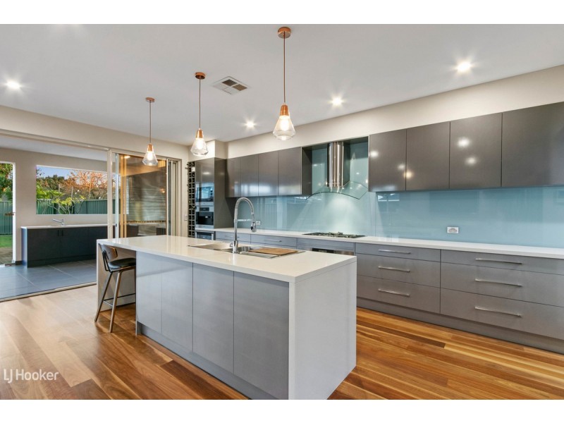 8A St Albans Terrace, Semaphore Park SA 5019