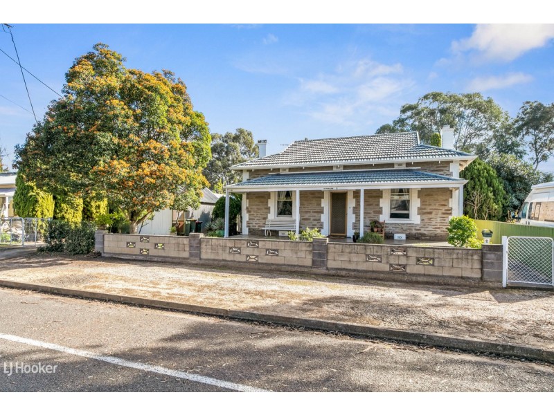 11 Fourth Street, Gawler South SA 5118