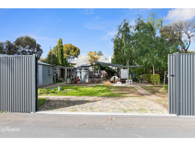 11 Fourth Street, Gawler South SA 5118