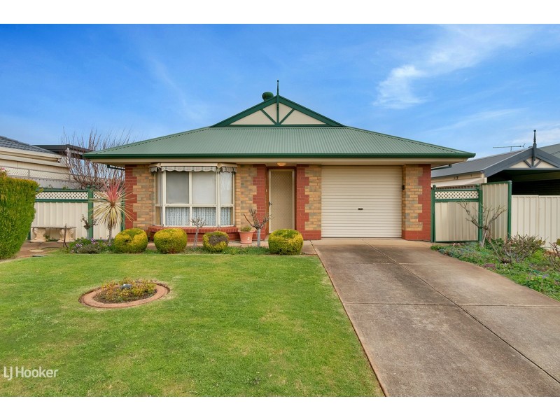 10 Thiele Crescent, Evanston Park SA 5116