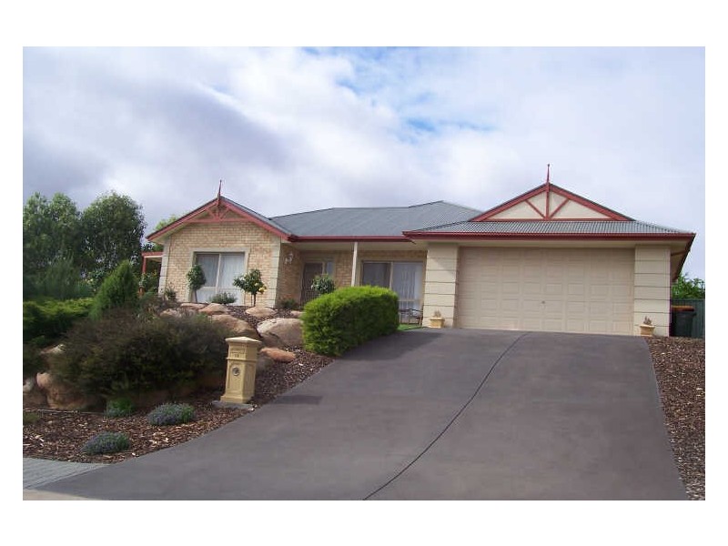 15 Burke Parade, Hewett SA 5118