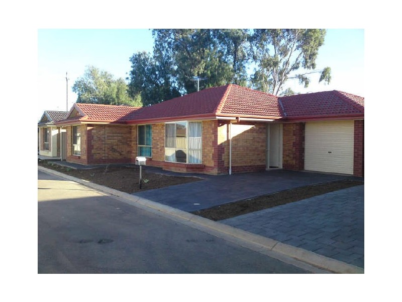 2/1B Young Terrace, Evanston Gardens SA 5116