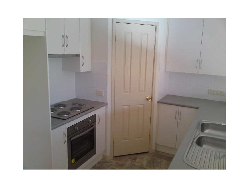 2/1B Young Terrace, Evanston Gardens SA 5116