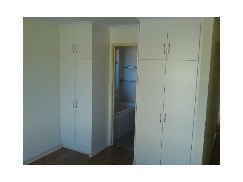 2/1B Young Terrace, Evanston Gardens SA 5116