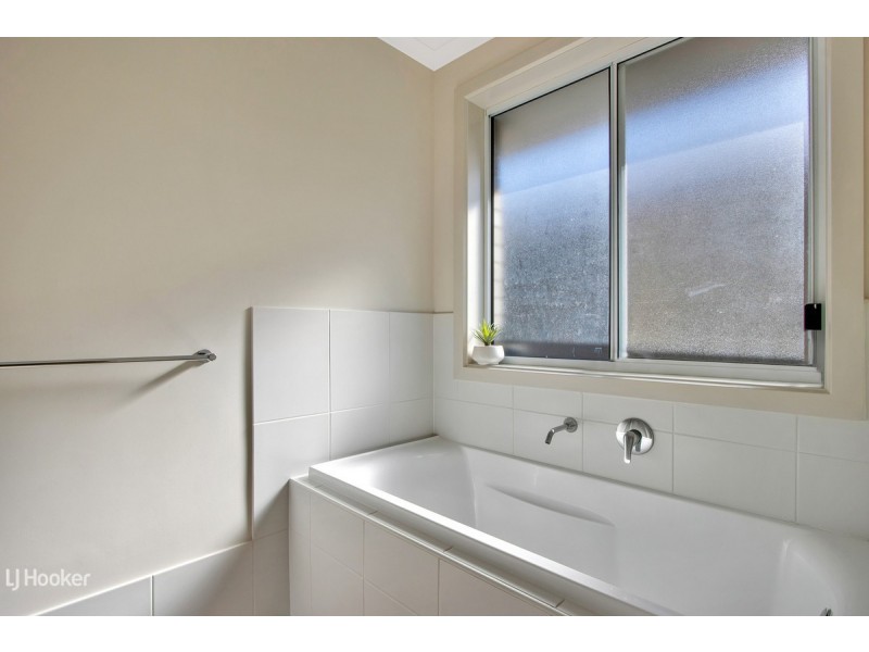 24 Para Road, Evanston SA 5116