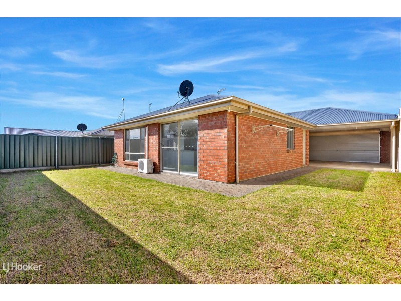 8 Garrad Street, Blakeview SA 5114