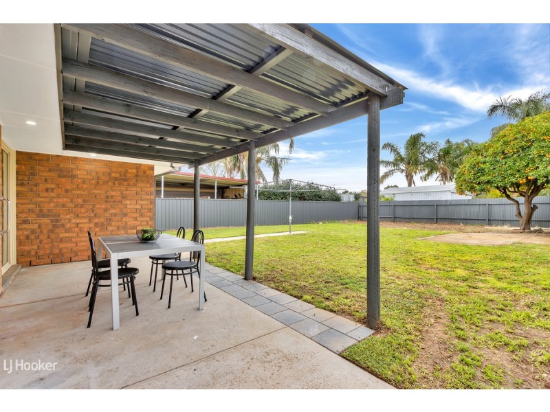 16 Burrows Street, Willaston SA 5118