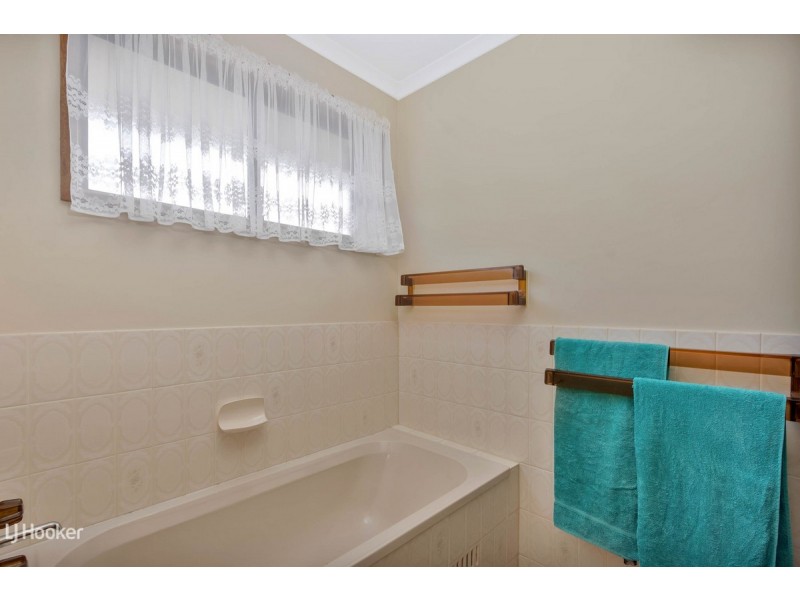 6 Holness Avenue, Gawler East SA 5118