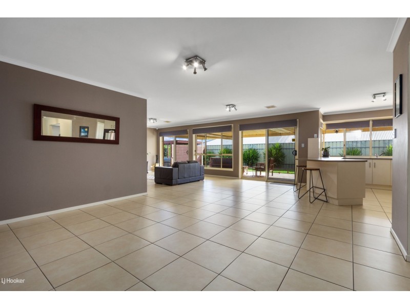 12 Swallow Drive, Hewett SA 5118