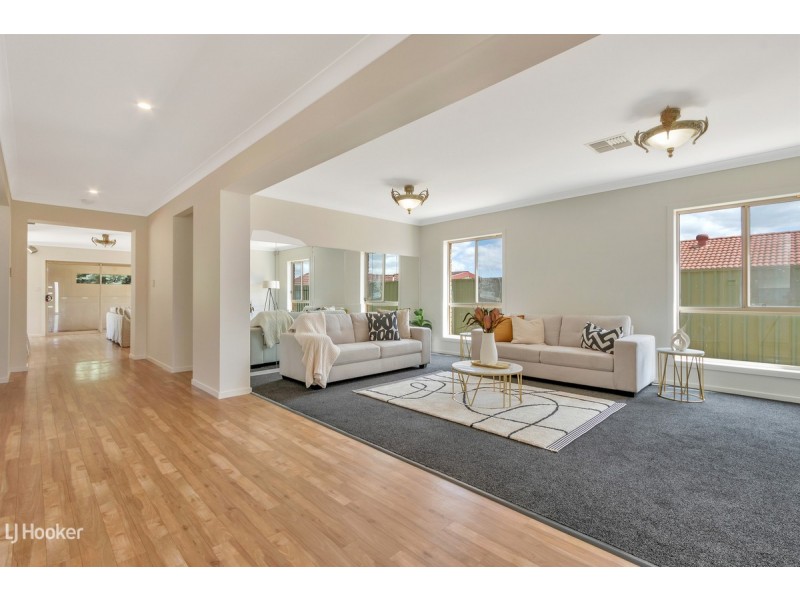 19 Selway Place, Evanston Park SA 5116