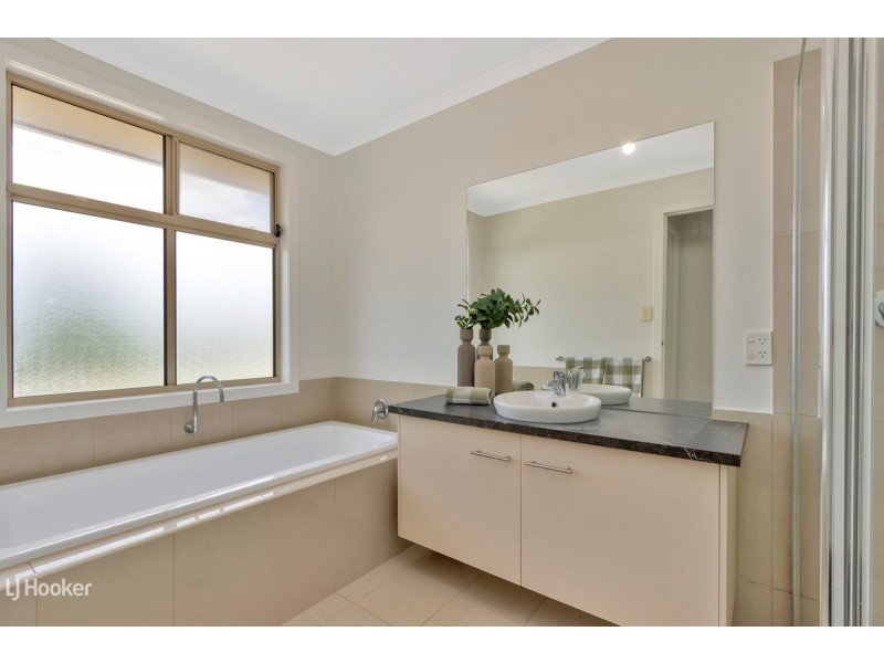 19 Selway Place, Evanston Park SA 5116