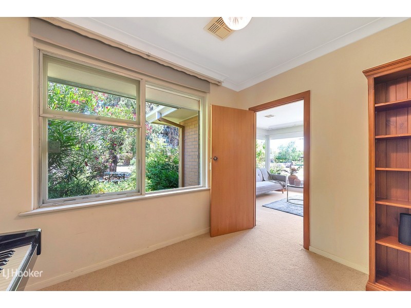 9 Jeffery Road, Vale Park SA 5081