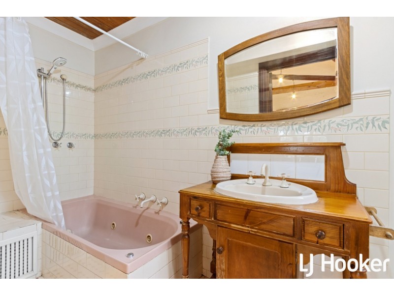 21 Sims Rush Lane, Cockatoo Valley SA 5351