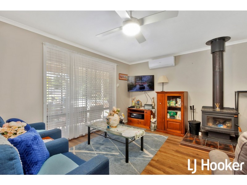 8 Harkness Street, Willaston SA 5118