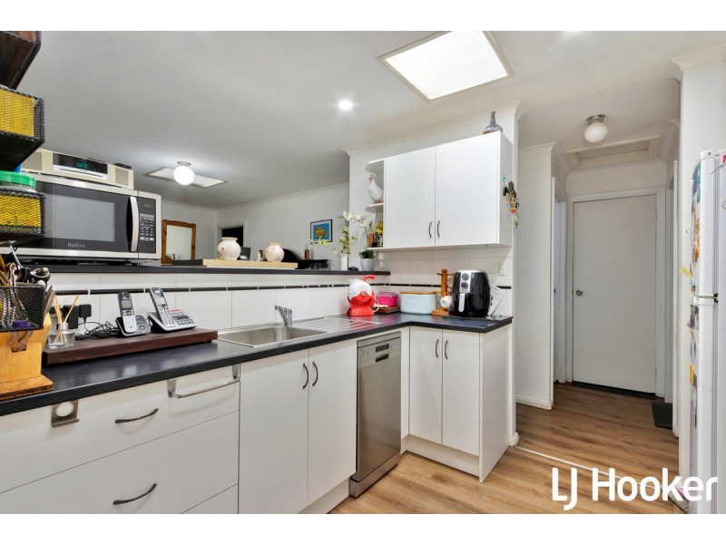 8 Harkness Street, Willaston SA 5118