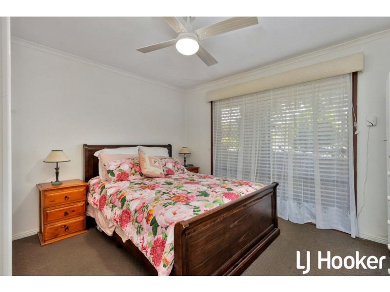 8 Harkness Street, Willaston SA 5118