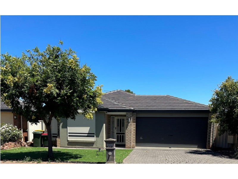 27 Arcadia Drive, Smithfield SA 5114