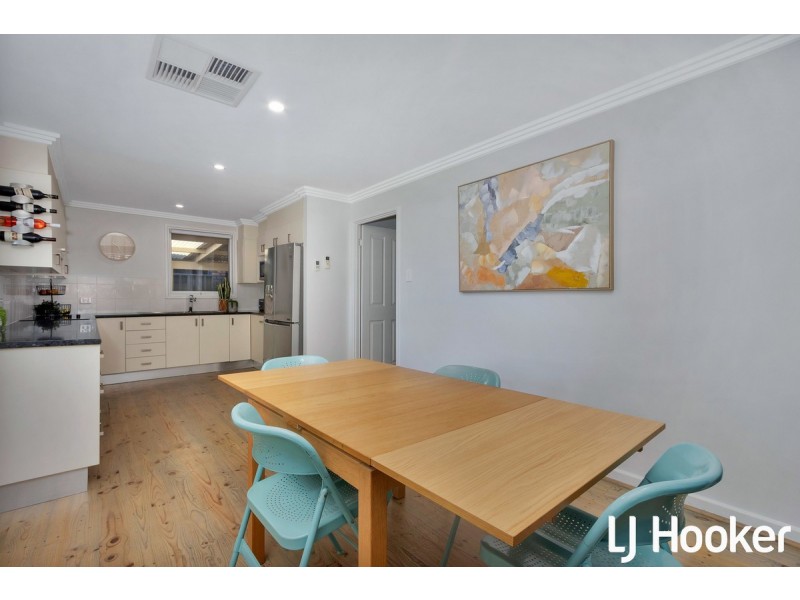 18 St Albans Road, Evanston Park SA 5116