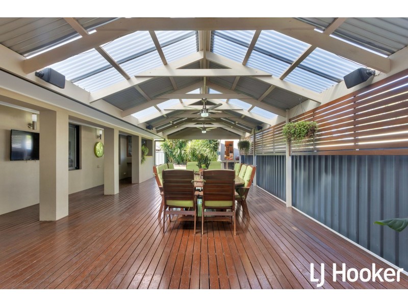 18 St Albans Road, Evanston Park SA 5116