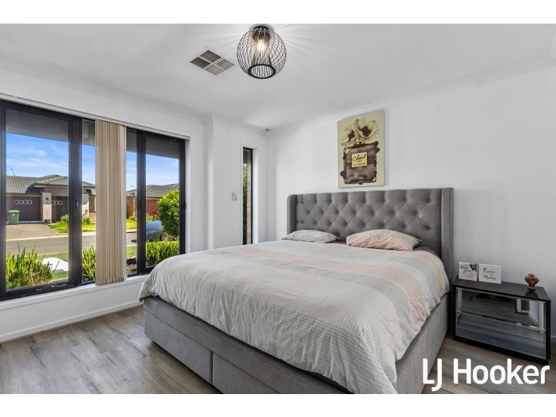 22 Nybo Court, Munno Para West SA 5115