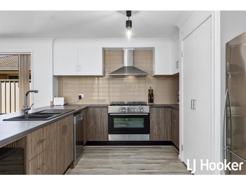 22 Nybo Court, Munno Para West SA 5115