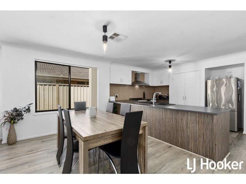 22 Nybo Court, Munno Para West SA 5115