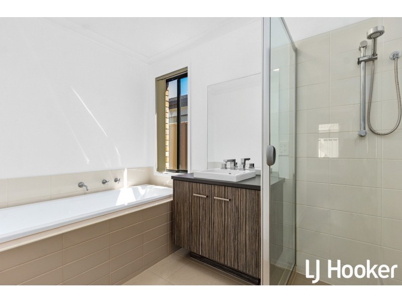 22 Nybo Court, Munno Para West SA 5115