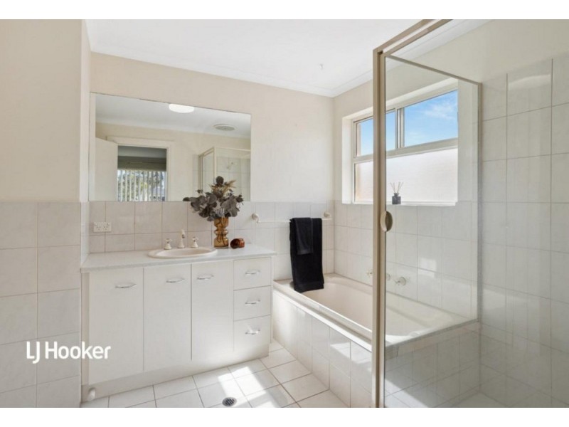 2/23 Parkview Drive, Mawson Lakes SA 5095