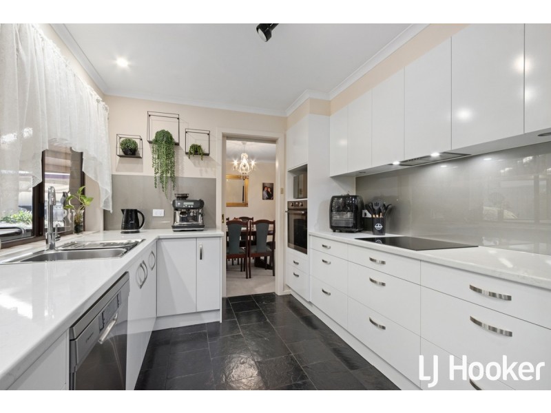 16 Bassett Crescent, Gawler East SA 5118