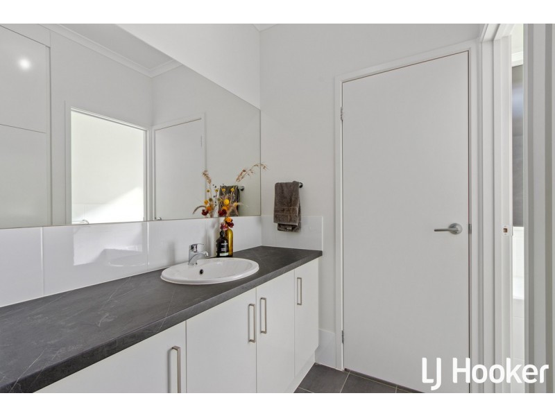 27 Sam Circuit, Angle Vale SA 5117