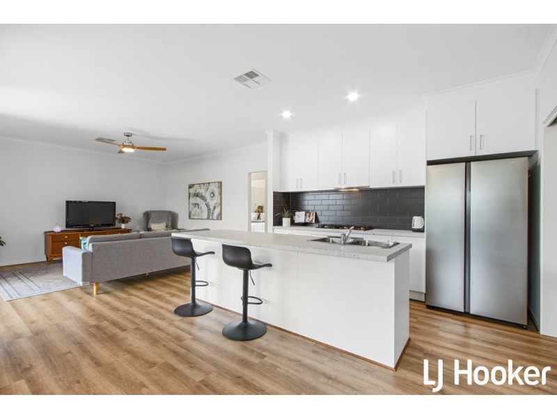 27 Sam Circuit, Angle Vale SA 5117