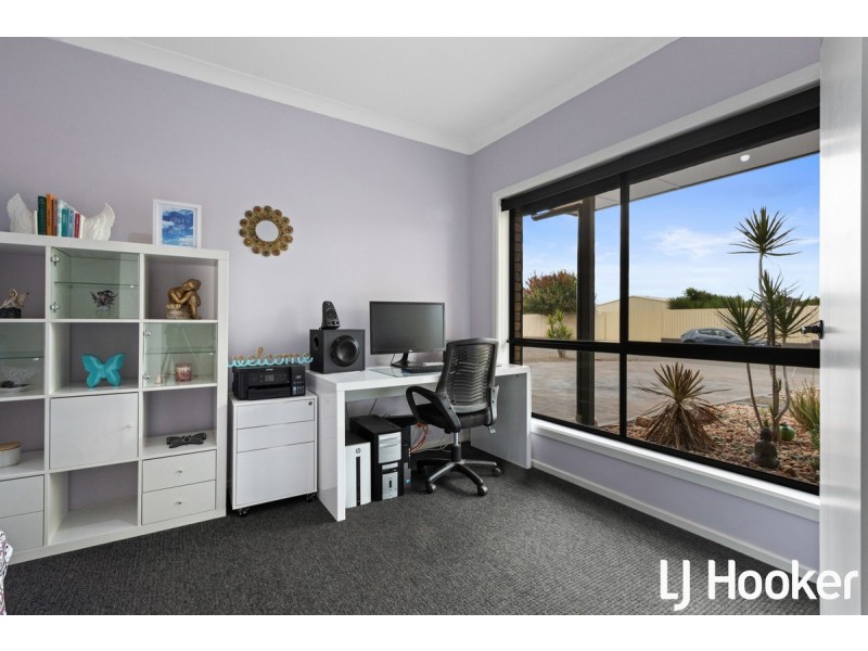 15 Paulmark Road, Angle Vale SA 5117