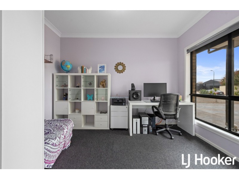 15 Paulmark Road, Angle Vale SA 5117