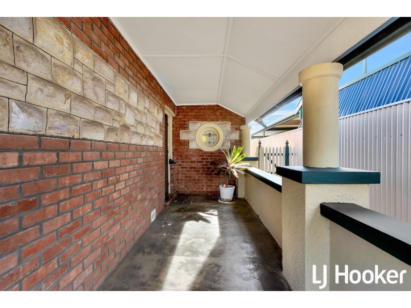 11 Claughton Road, Largs Bay SA 5016
