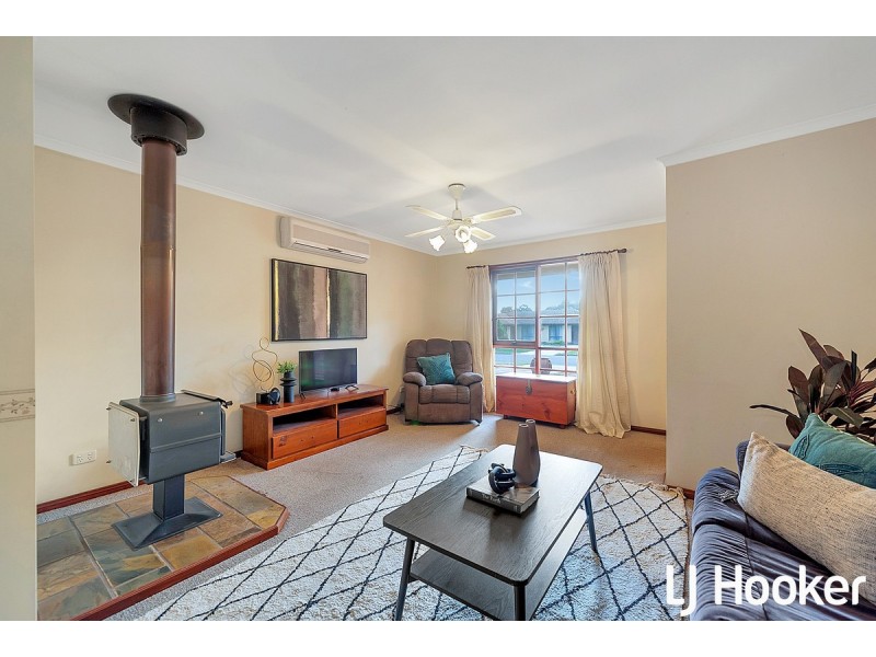 2/30 Iveleary Avenue, Salisbury East SA 5109