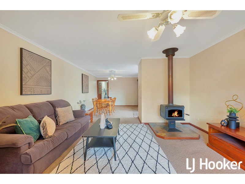 2/30 Iveleary Avenue, Salisbury East SA 5109