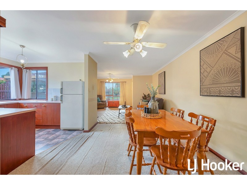 2/30 Iveleary Avenue, Salisbury East SA 5109