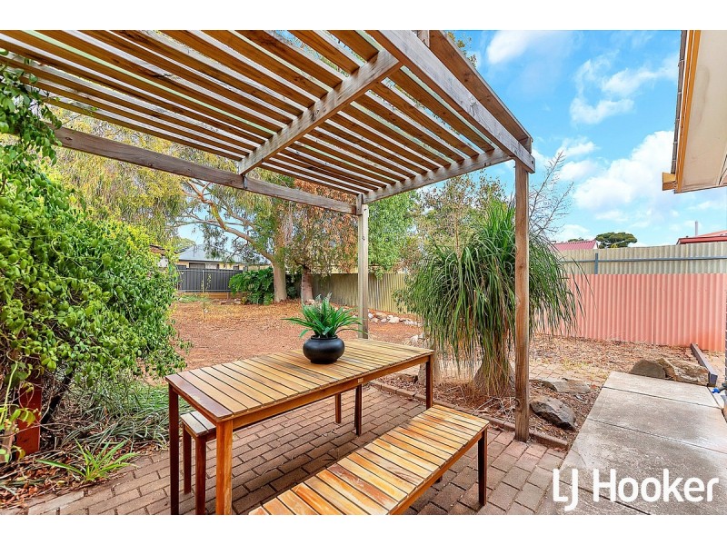 2/30 Iveleary Avenue, Salisbury East SA 5109