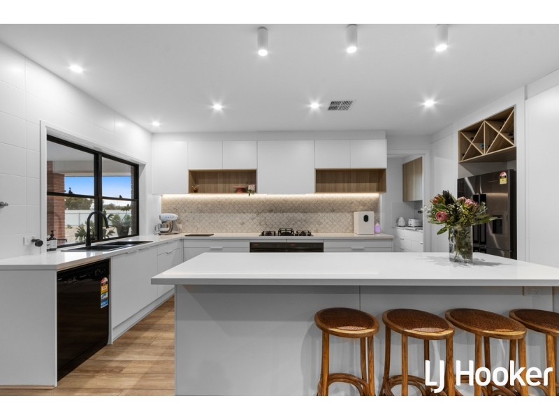 9 Dorothy Close, Wasleys SA 5400