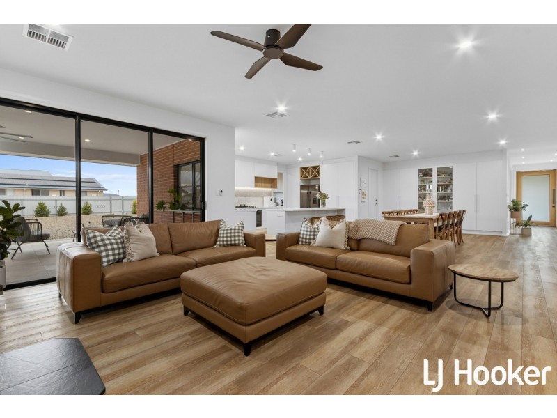 9 Dorothy Close, Wasleys SA 5400