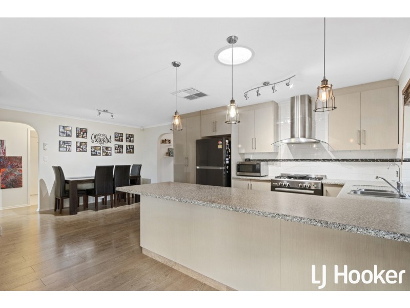 26 Grandview Place, Blakeview SA 5114