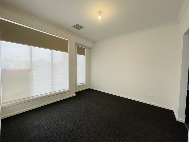 302 Fradd East Road, Munno Para West SA 5115