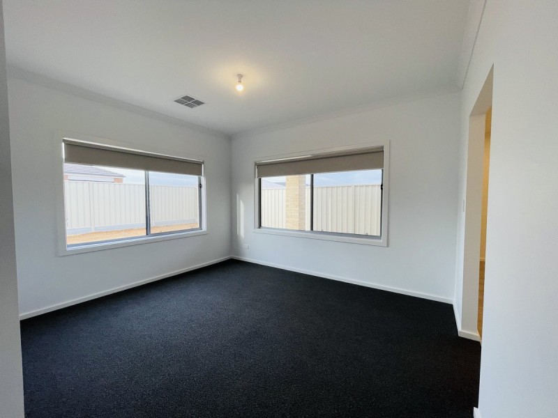 302 Fradd East Road, Munno Para West SA 5115