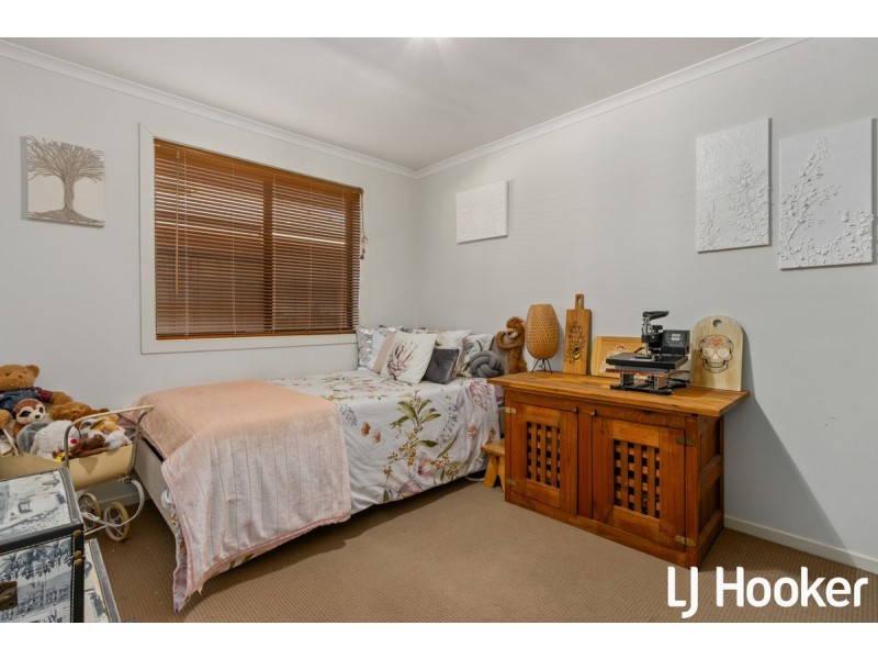 9 Riesling Crescent, Andrews Farm SA 5114